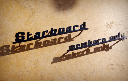 ステンレス切り文字