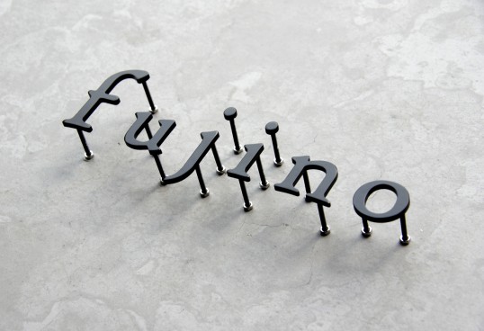 ステンレス切り文字表札