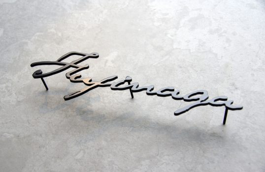 ステンレス切り文字表札