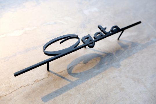 ステンレス切り文字表札