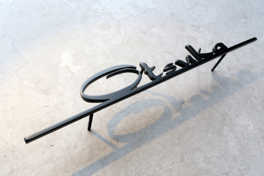 ステンレス切り文字表札