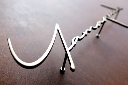 ステンレス切り文字表札