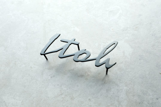 ステンレス切り文字表札