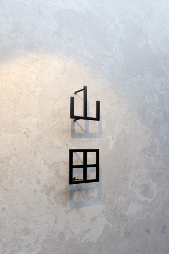 ステンレス切り文字表札