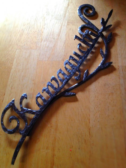 322117_299435140114438_1569573785_o