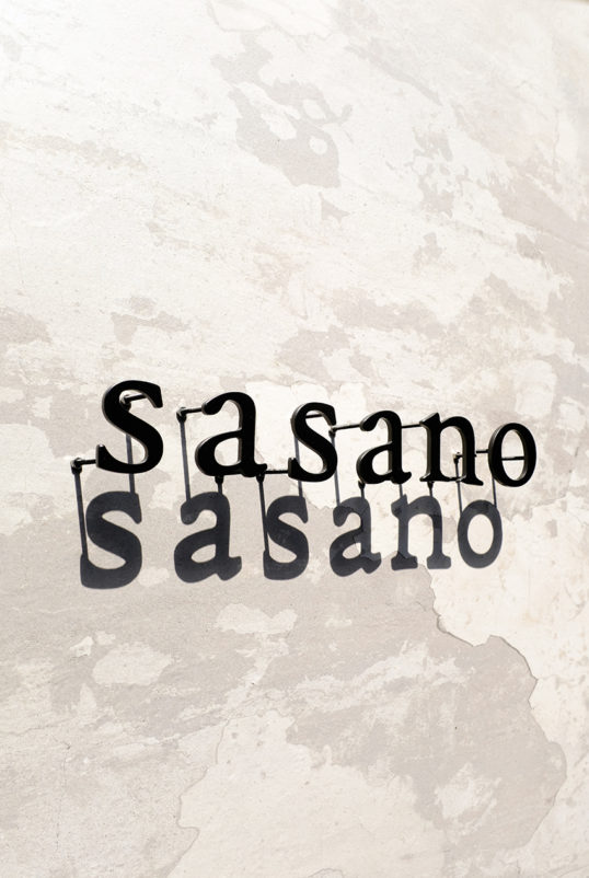 ステンレス切り文字表札