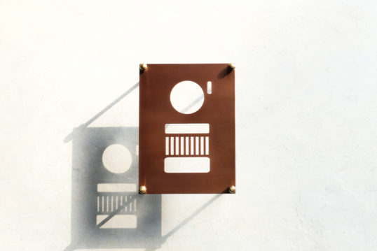 銅製インターホンカバー