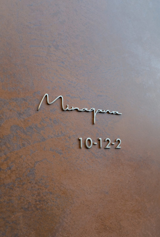 ステンレス切り文字表札