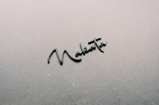 ステンレス切り文字表札