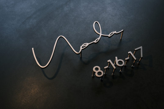 ステンレス切り文字表札