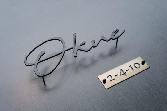 ステンレス切り文字表札