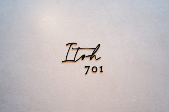 ステンレス切り文字表札