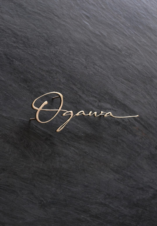 いぶし真鍮切り文字表札